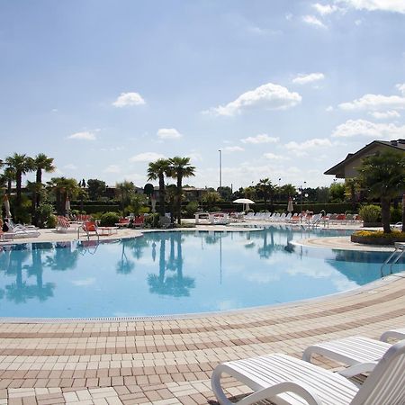 Lauri & Faggi Lejlighedshotel Desenzano del Garda Eksteriør billede