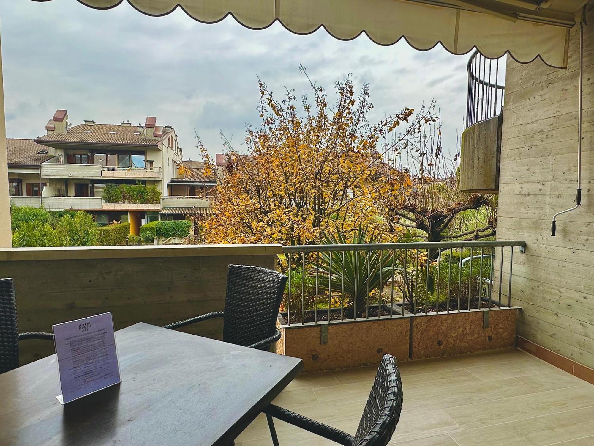 Lauri & Faggi Lejlighedshotel Desenzano del Garda Eksteriør billede