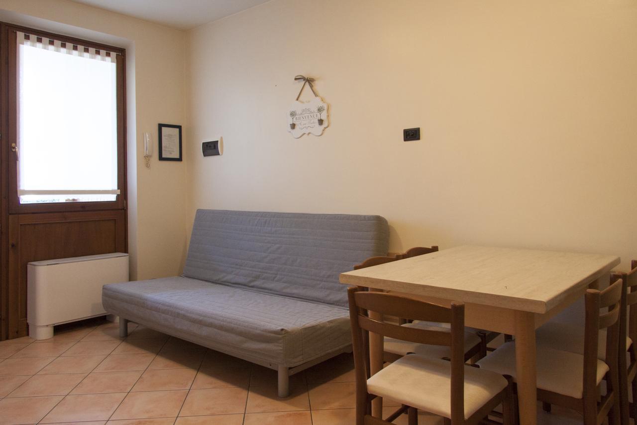 Lauri & Faggi Lejlighedshotel Desenzano del Garda Eksteriør billede